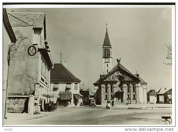 Wittelshein Le Centre Et La Rue D´Ensishein - Wittenheim