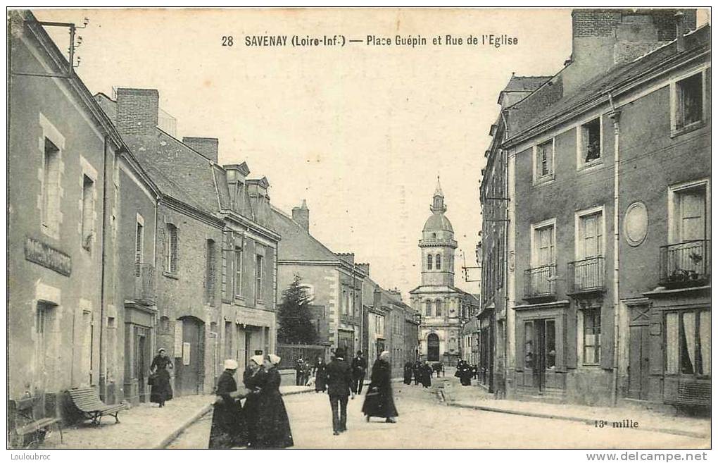 44 SAVENAY PLACE GUEPIN ET RUE DE L'EGLISE - Savenay