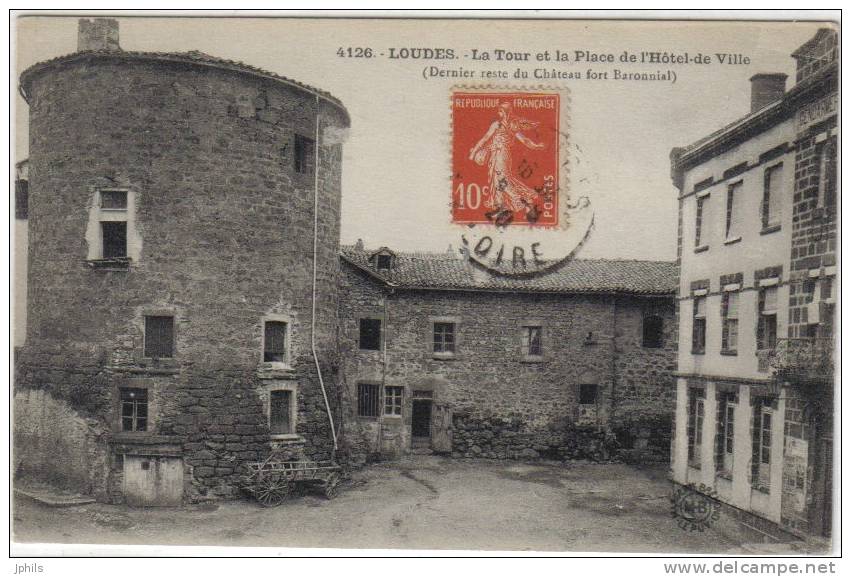 (43) LOUDES La Tour Et La Place De L'hotel De Ville - Loudes