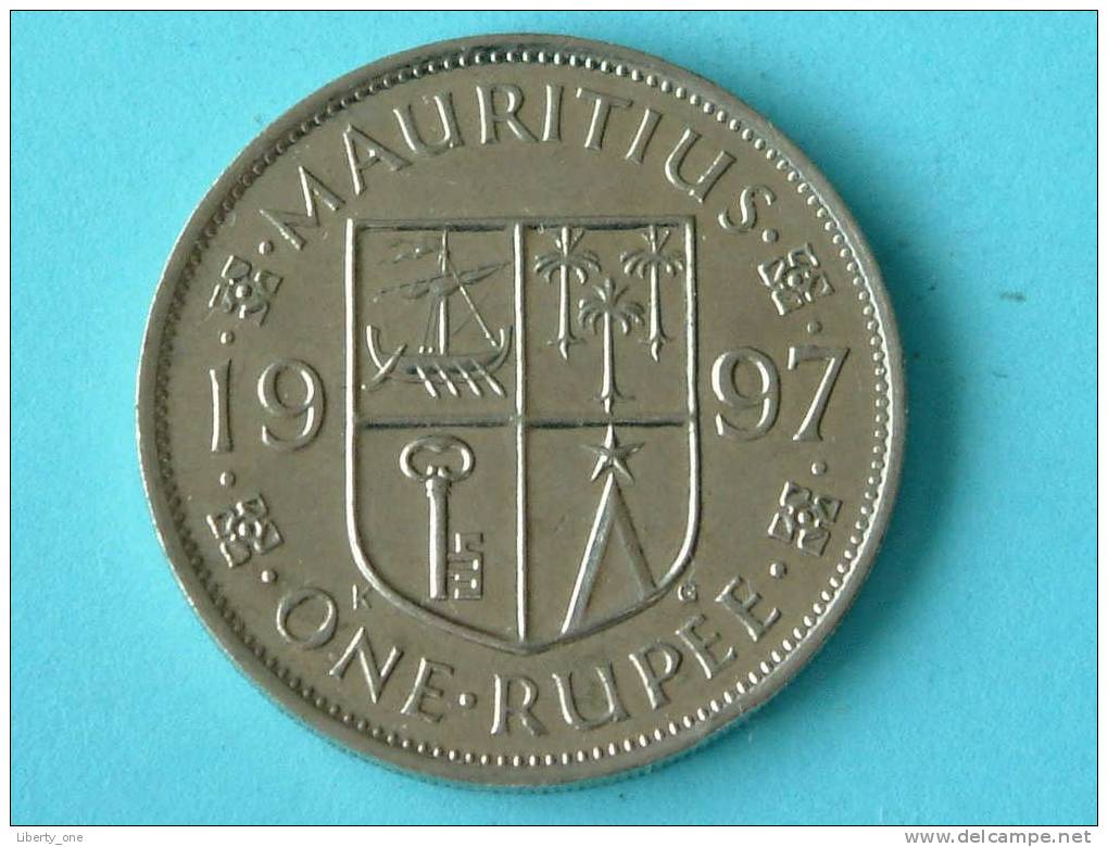 1997 - ONE RUPEE / KM 55 ( For Grade , Please See Photo ) ! - Maurice