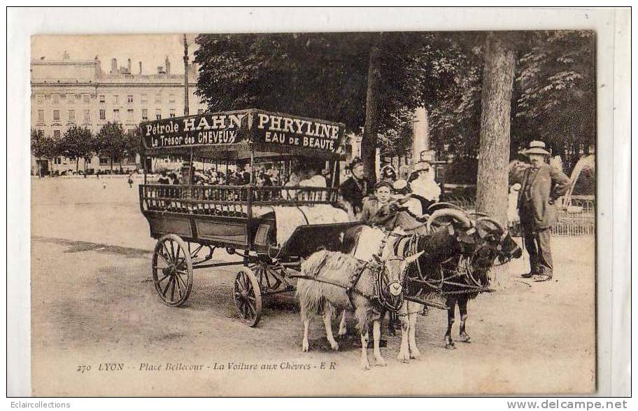 Lyon      69    .Place Bellecour.. La Voiture Aux Chèvres .... Publicité  Pétrole Hahn - Sonstige & Ohne Zuordnung