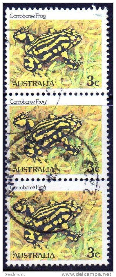 Australia 1981 -1982 Animals 3c Corroboree Frog Used Vertical Strip Of 3 - Used Stamps