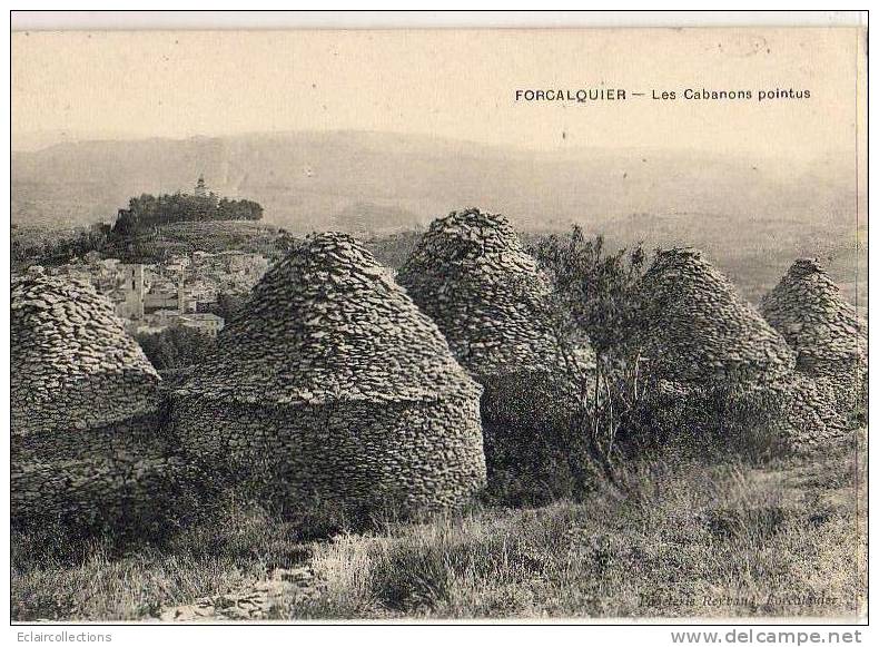 Forcalquier.. Les  Cabanons Pointus - Forcalquier