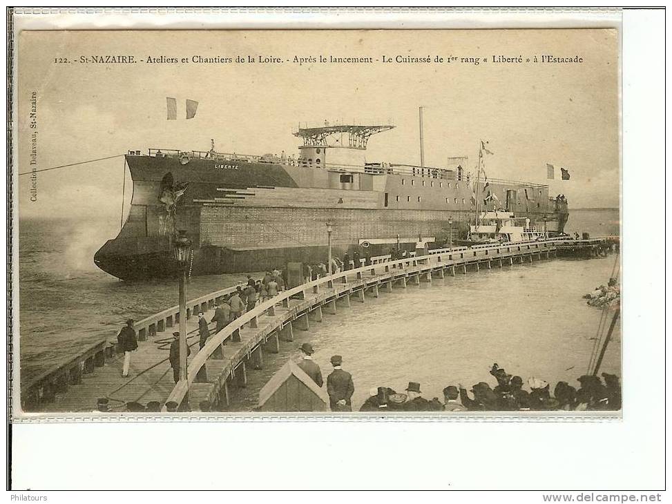 BATEAU / SAINT-NAZAIRE - Ateliers Et Chantiers De La Loire - Après Le Lancement Du Cuirassé "LIBERTE" à L'Estacade - Autres & Non Classés