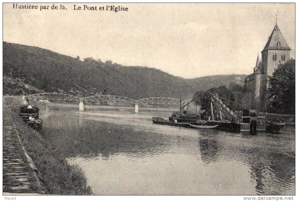 12190   Belgio  Hastiere Par De La,  Le Pont Et L"Eglise  NV - Hastière