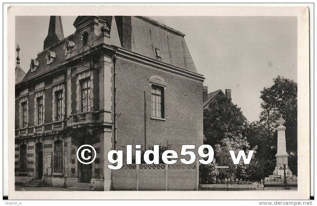 BARLIN (P.-de-C.) - La Mairie Et Le Monument - N° 1 - Barlin