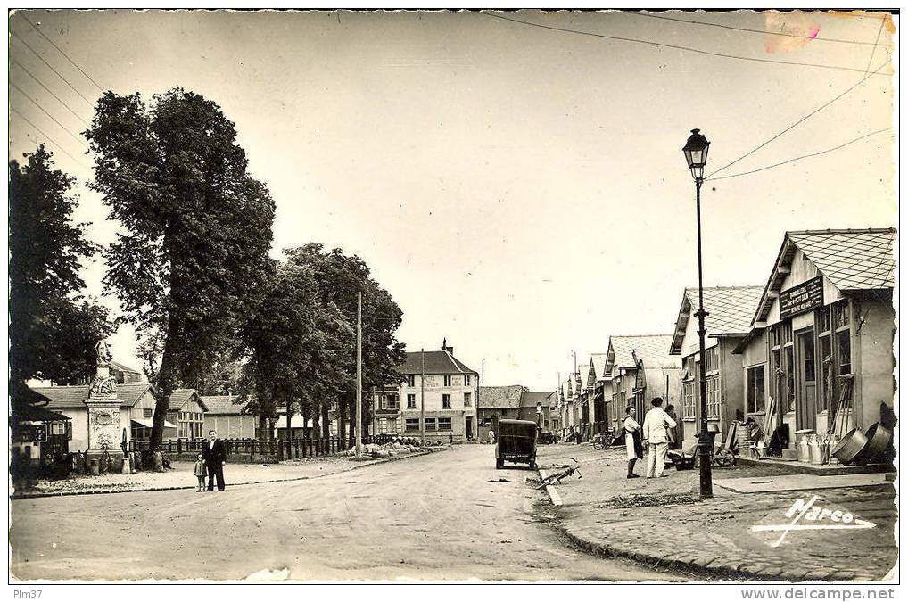 FORMERIE - Vue Des Baraquements - Formerie