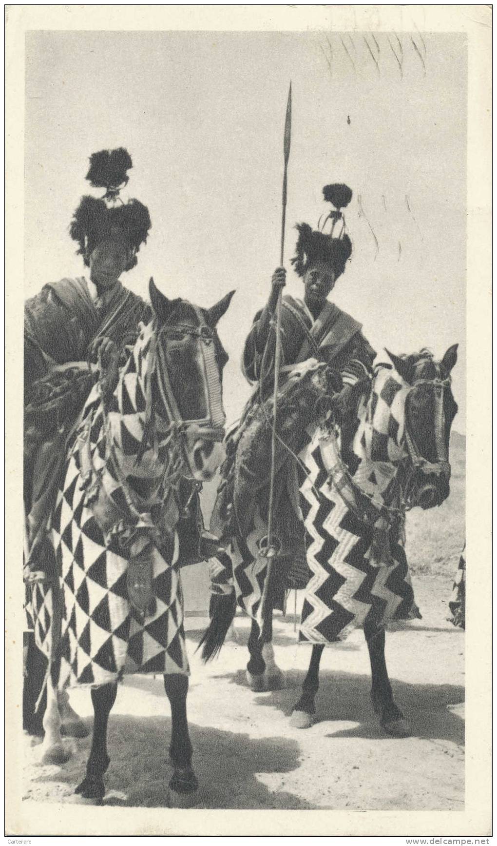 CAMEROUN ,CAVALIERS BAMOUN,costume Tradition,avec Lance, Cheval,fierté National,édité Par  Laboratoire La Biomarine,rare - Kamerun