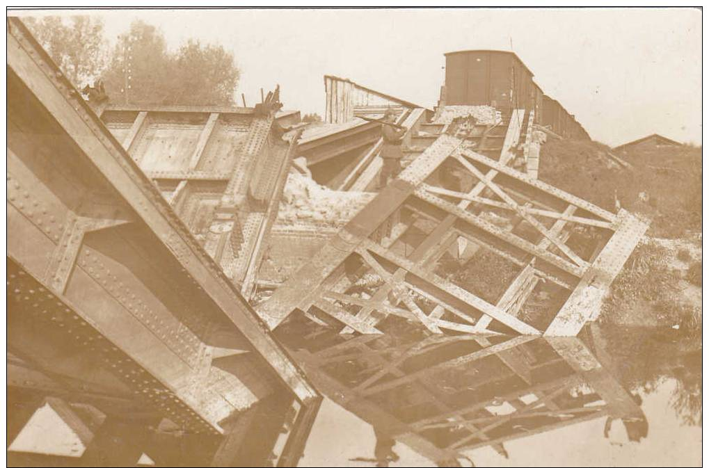 Senuc Zerstörte Brücke  Carte Photo Allemande Feldpost - Autres & Non Classés