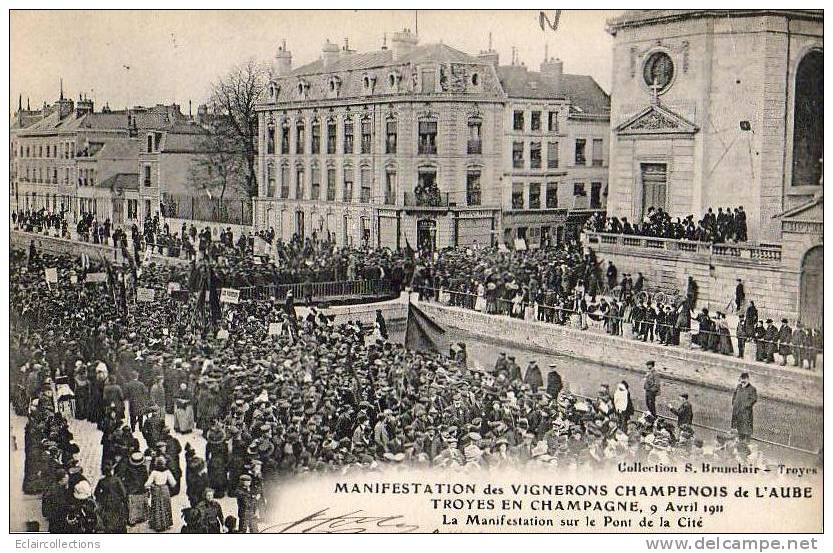 Troyes..Manifestations Des Vignerons Champenois...Manifestation Sur Le Pont De La Cité - Troyes