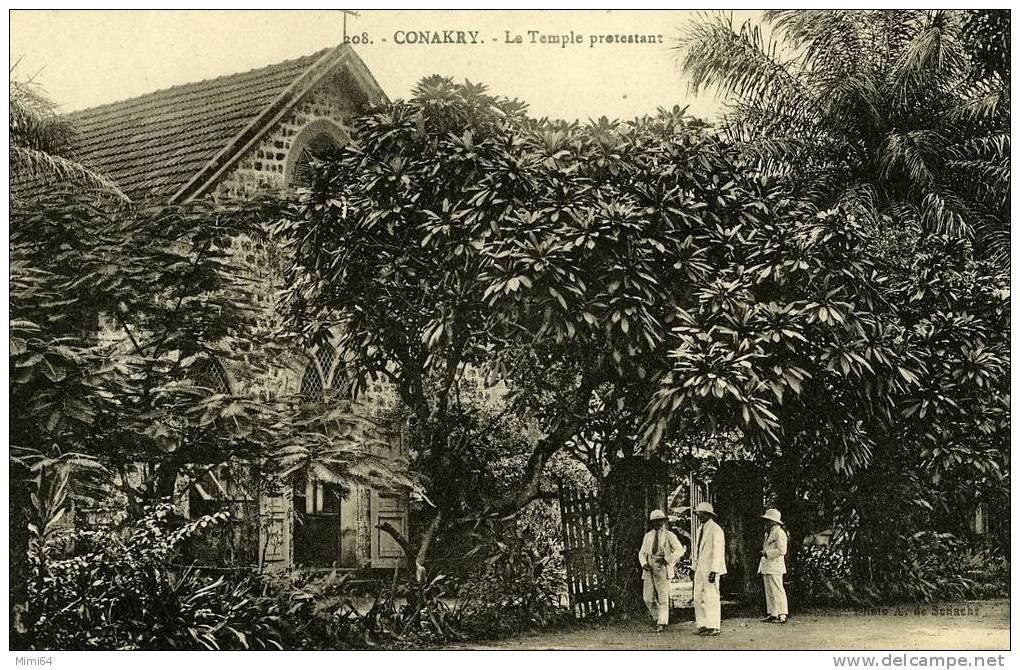 GUINEE .  KONAKRY  .   LE TEMPLE PRETESTANT -(ETAT: CPA ABIMÉE AU  VERSO-- VOIR SCAN-- ) - Guinee