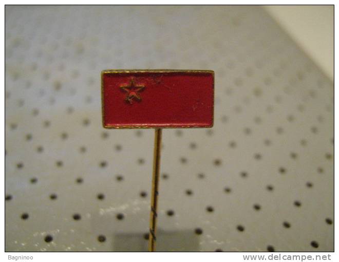 Josip Broz TITO Yugoslavia Communist Party Pin - Personaggi Celebri