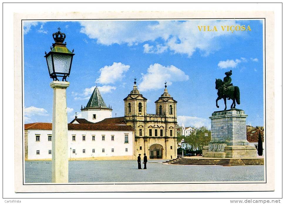 VILA VIÇOSA - Estátua De D. João IV E Panteão Dos Duques De Bragança - Evora