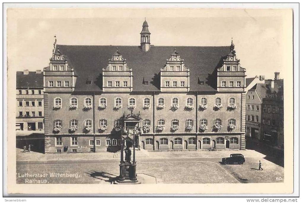 DE.- Wittenberg - Lutherstadt  "Wittenberg"  Radhaus. Marktplatz. Und Lutherdenkmal. - Wittenberg