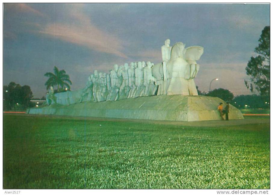 CPM - BRASIL TURISTICO - SAO PAULO - Monumento às Bandeiras (Ed. Mercator, 50) - São Paulo