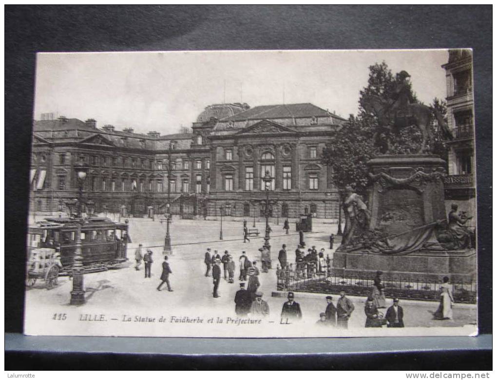 Lille. C9. La Statue De Faidherbe Et La Préfecture. - Lille