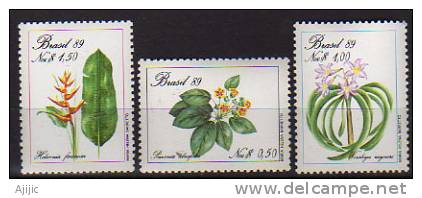 Fleurs Bresiliennes. (Heliconia,Worsleya,Pavonia) Yv.#  1915/17.    3 T-p Neufs .  Côte 7.00 € - Unused Stamps