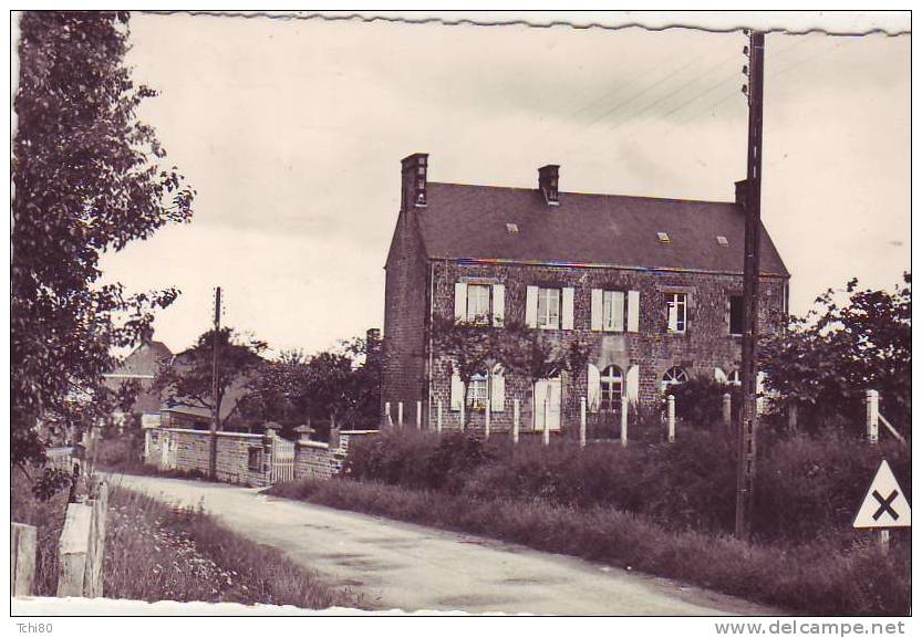 COUESMES En FROULAY Ecoles De Garçons Mairie 5 - Autres & Non Classés