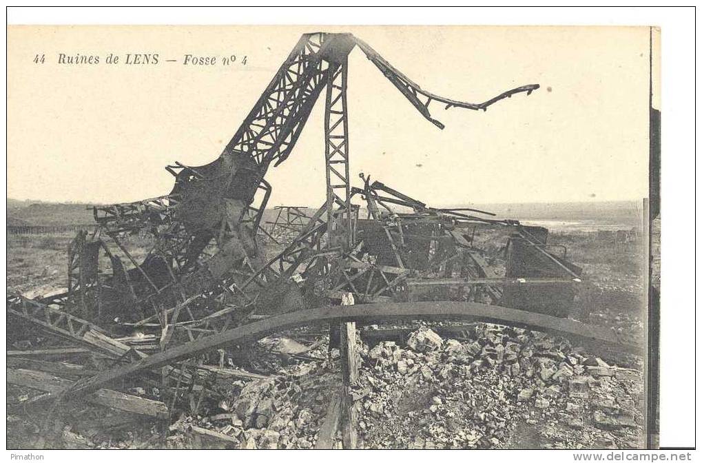 44  Ruines De LENS _ Fosse  N°4 , Trés Bon état ( Voir Scan ) - Lens