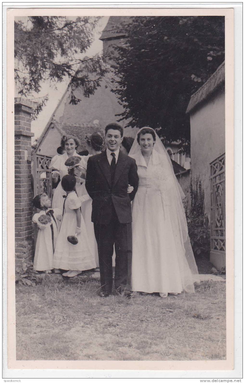 17234 Boncourt, 28,  Photo De Mariage . (on Reconnait L'église !) Aout 1952 . Photo Jean Pasteur, Rue Nesles Paris - Autres & Non Classés