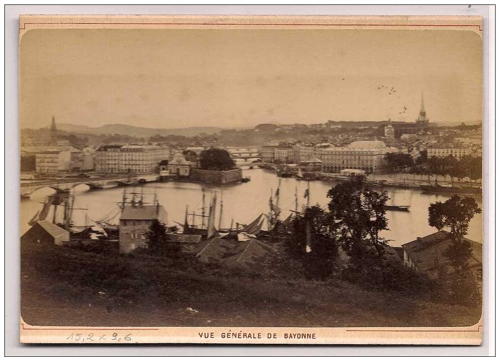 Photographie Ancienne,   Bayonne (64) - Pyrénées-Atlantiques - 15,2x9,6 - Autres & Non Classés