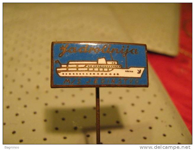 Steamship Company Pin JADROLINIJA Rijeka Croatia M/S JEDINSTVO - Bateaux