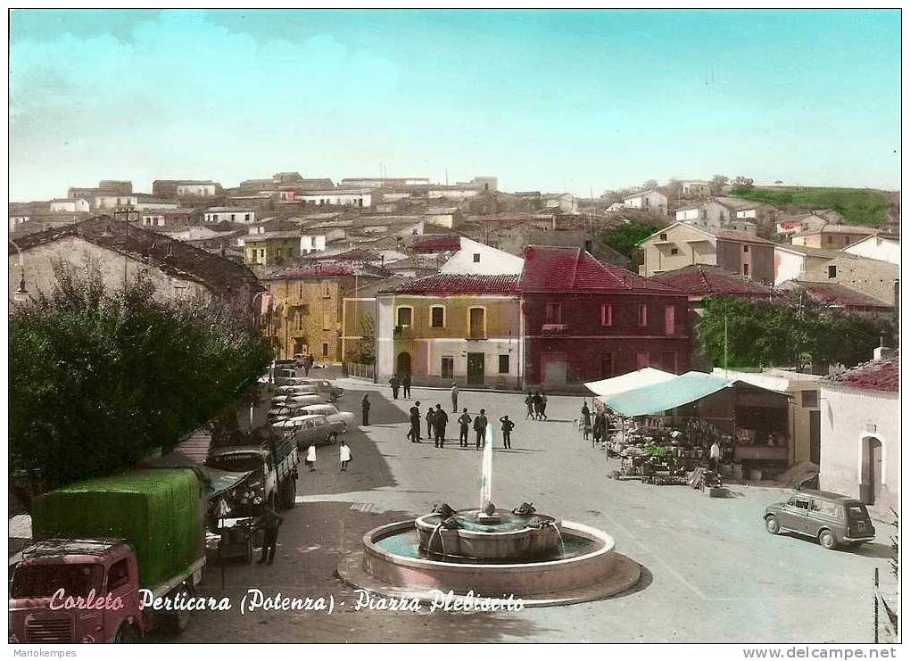 CORLETO PERTICARA  -  Piazza Plebiscito     Mercatino In Corso ???? - Potenza