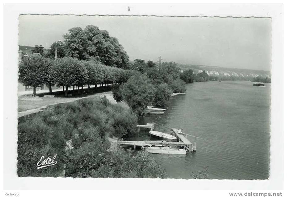 LA ROCHE GUYON - Promenade Des Tilleuls Et La Seine - La Roche Guyon