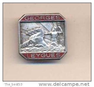 Insigne  -   Georges Leygues   -   Croiseur  -  (1936-1961)       24x25 - Marine