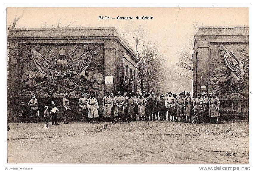 CPA  Metz  Caserne Du Génie 57 Moselle - Metz