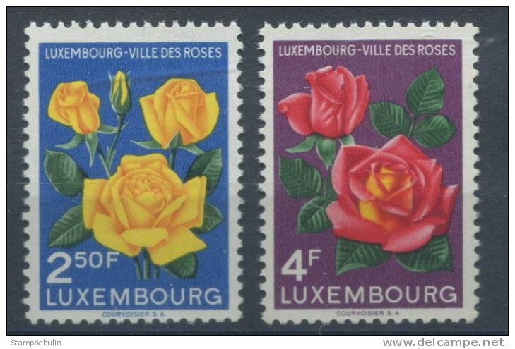 1956 COMPLETE SET MNH ** - Unused Stamps