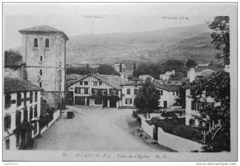 Place De L´église - Ascain