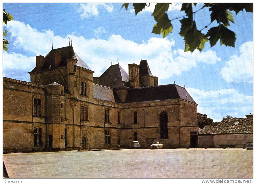 Coulonges-sur-l'Autize - L'hôtel De Ville - Coulonges-sur-l'Autize