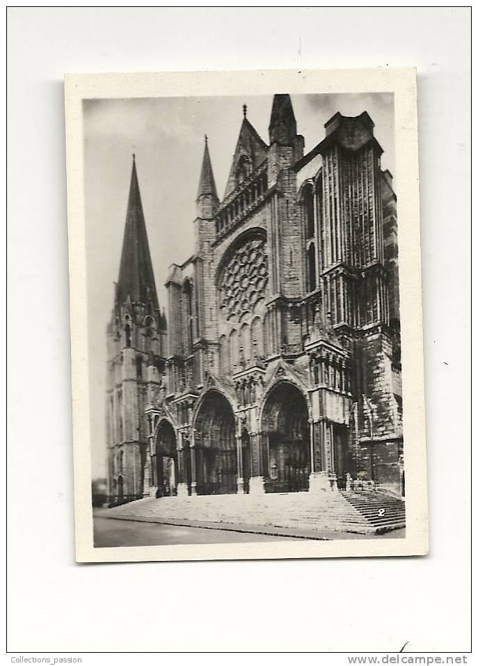 Photographie, Lieux, 28 - Chartres - Pochette De 12 Photos - Par "Yvon" - Autres & Non Classés