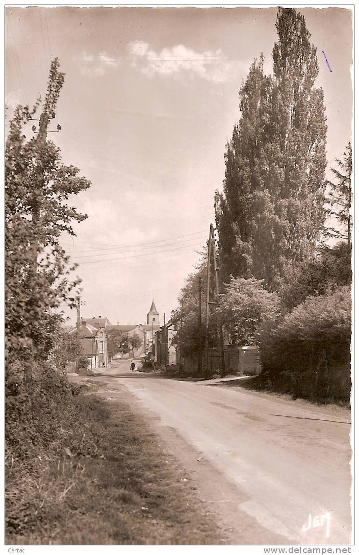 D59 - JEUMONT - RUE DE SOLRE LE CHATEAU En L´état Pliures Voir Scan - Jeumont