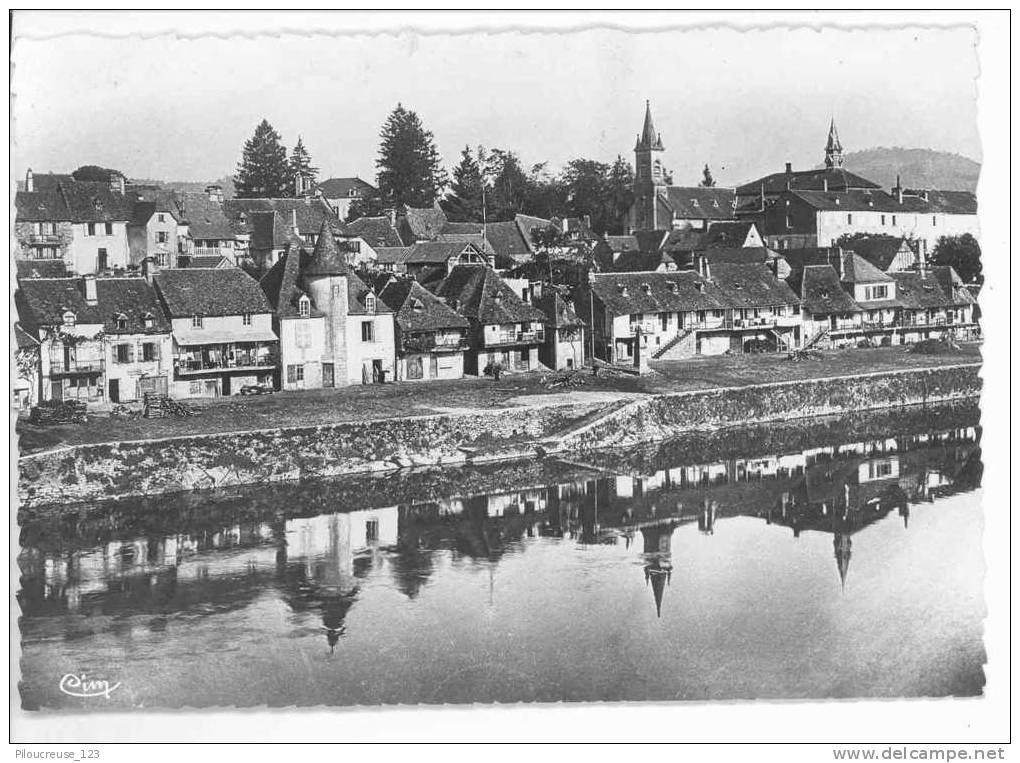 19 - ARGENTAT  - ""  Les Quais Et Les Vieilles Maisons  "" - Argentat