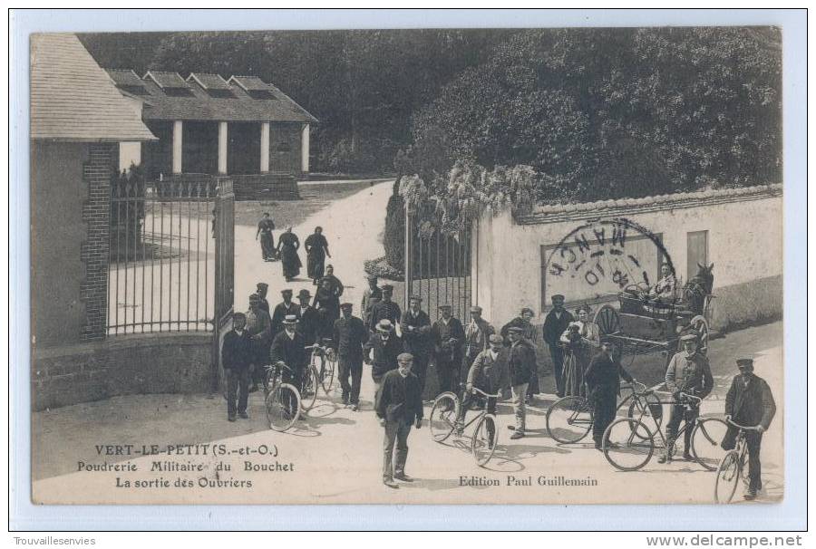 VERT-le-PETIT - POUDRERIE MILITAIRE DU BOUCHET - LA SORTIE DES OUVRIERS - Vert-le-Petit