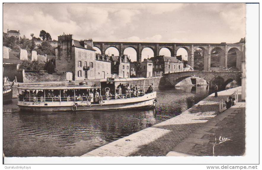 DINAN Vedette à L'Arrivée Belle Cpsm Animée Circulée En 1963 Bon état Voir Scans - Dinan