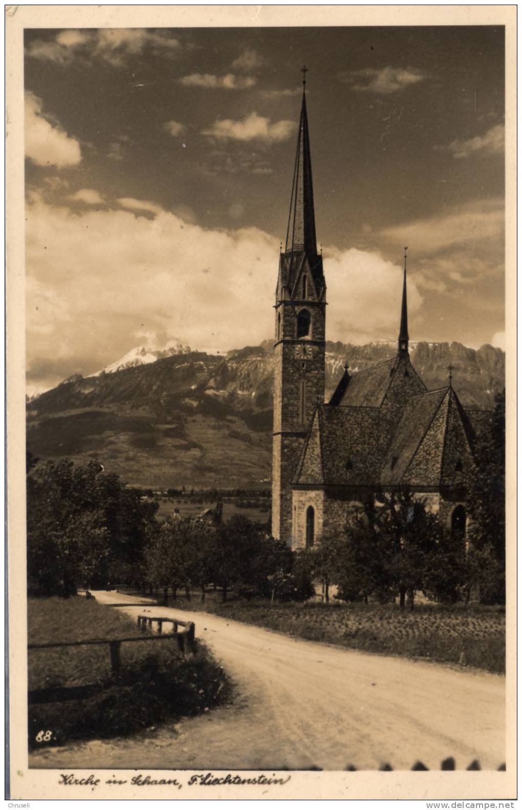 Schaan Kirche Liechtenstein ! - Liechtenstein