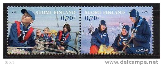 FINLANDIA – FINLAND - FINLANDE - 2007 - EUROPA - 100° ANN. SCOUTISMO - 2  Valori ** - Nuevos