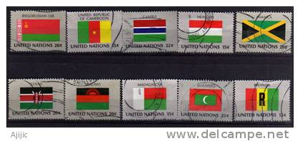 NATIONS-UNIES.   10 T-p Oblit. Differents Drapeaux De Belarus,Cameroun,Hongrie, Madagascar,etc - Oblitérés