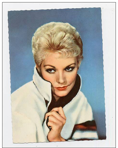 KIM NOVAK  German Color Photo Postcard 1950/60´s - Sonstige Formate