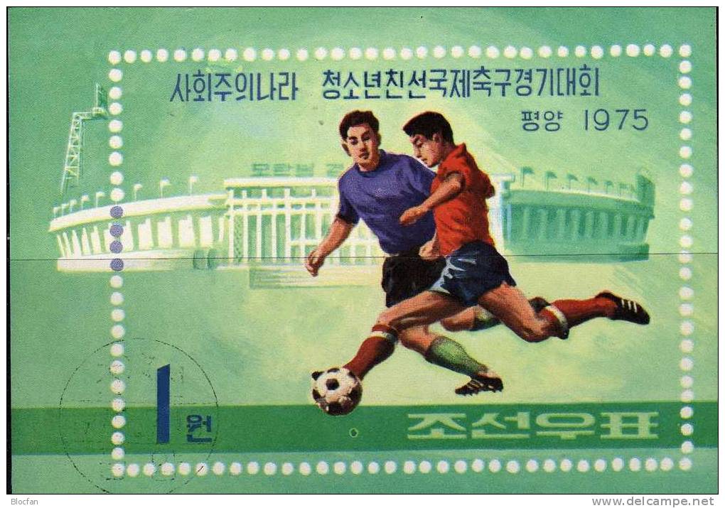 Fussball Turnier Moskau 1975 Korea Block 17 O 8€ Fußball Stadion Spieler Dribbling M/s Soccer Bloc Sport Sheet Bf Corea - Corée Du Nord