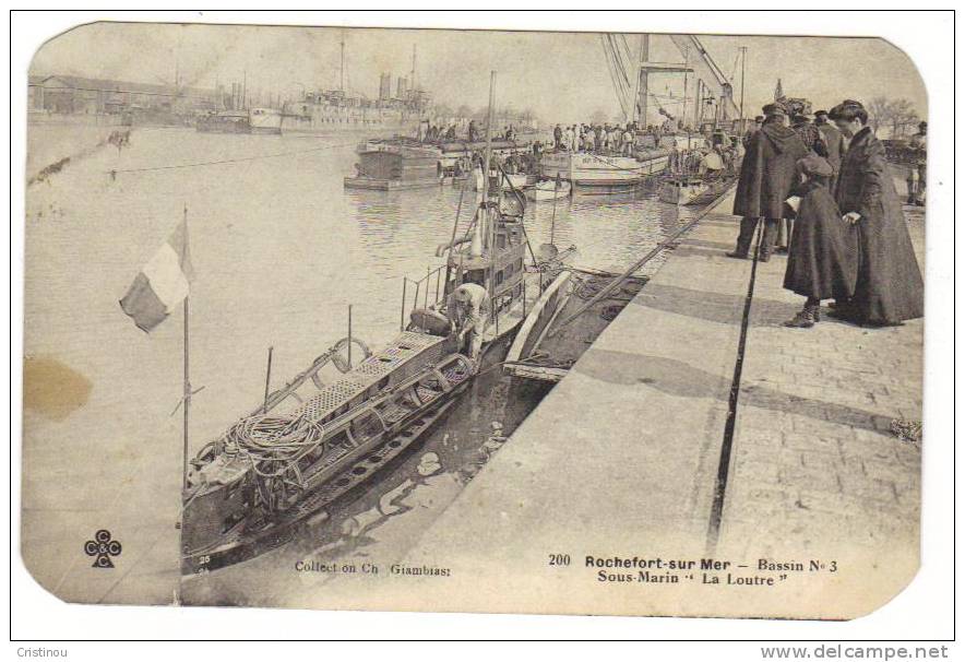 17 ROCHEFORT Sous-marin La Loutre 1915 - Submarines