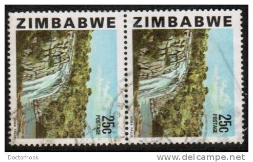 ZIMBABWE  Scott #  425  VF USED Pair - Zimbabwe (1980-...)