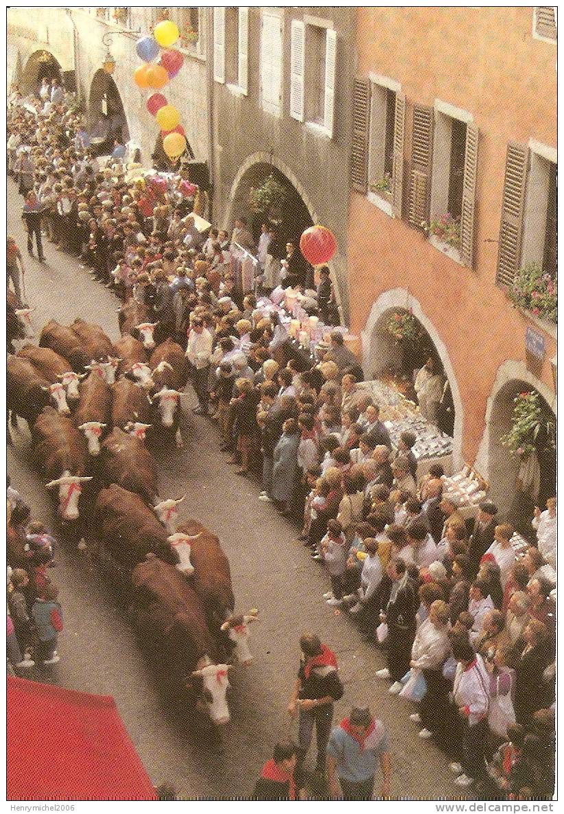 Haute Savoie - Annecy , Fete Des Alpages Dans La Vieille Ville , Vaches, Ed Diffu Cartes D'annecy Le Vieux - Annecy