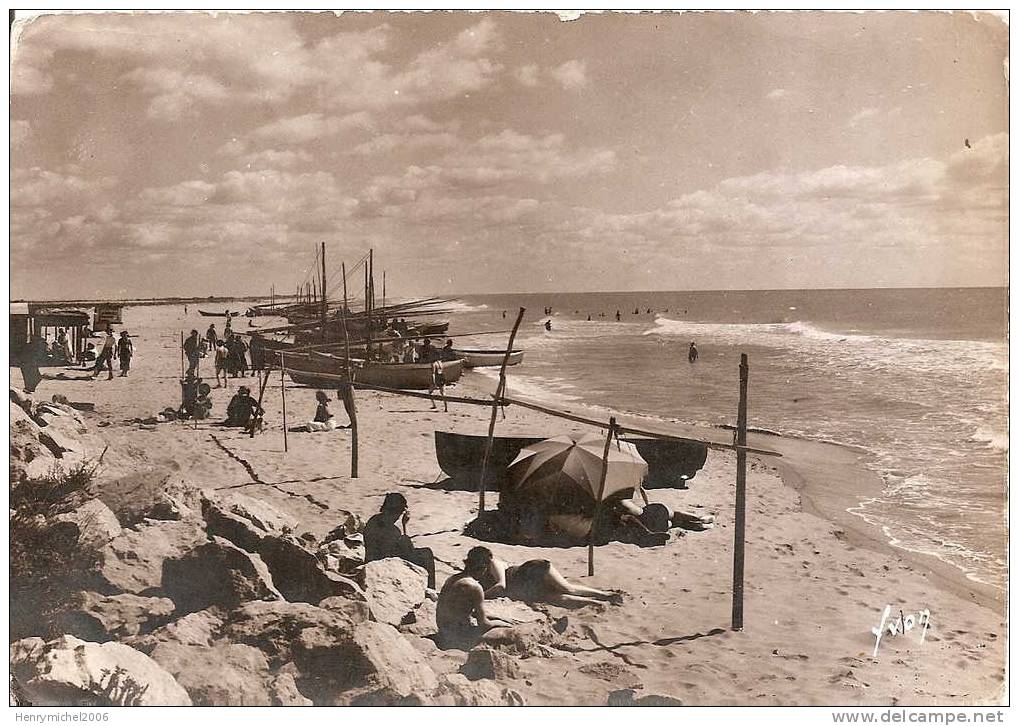 Bouches Du Rhone - Saintes Maries De La Mer , Les Barques De Peche Sur La Plage En 1939, Ed Photo Yvon - Saintes Maries De La Mer