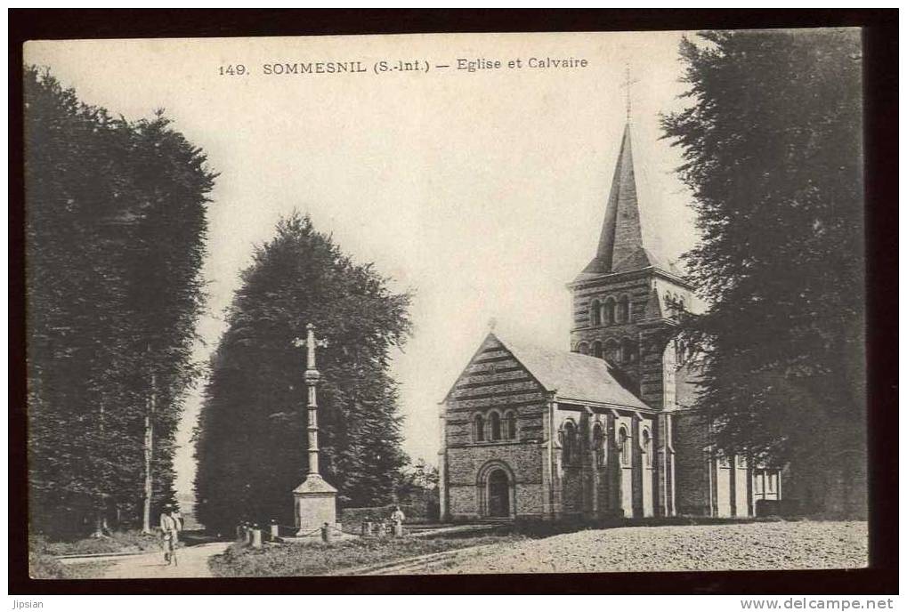 Cpa Du 76  Sommesnil Eglise Et Calvaire   Std13 - Autres & Non Classés