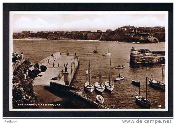 RB 665 - Real Photo Postcard The Harbour At Newquay Cornwall - Newquay