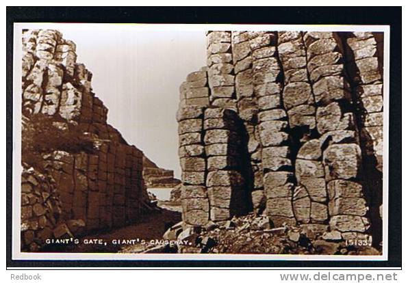 RB 667 - Real Photo Postcard Giant's Gate Giant's Causeway Antrim Northern Ireland - Antrim